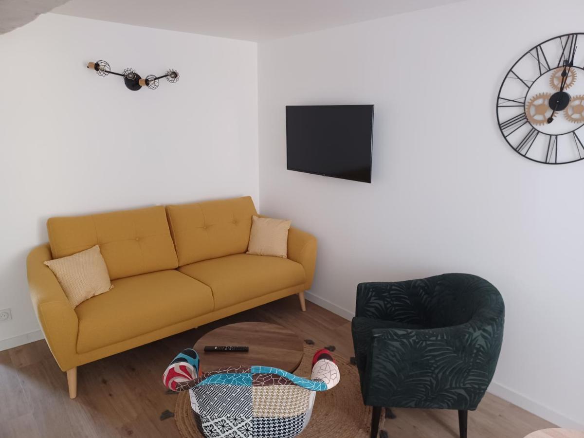 Duplex Centre Ville Ernee Luaran gambar